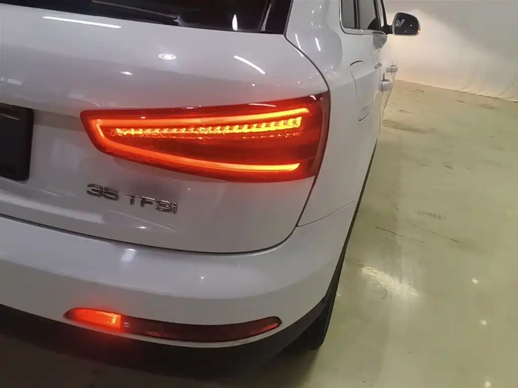 Audi Q3 2016 35 TFSI Heritage Edition Smart Leader фото 8