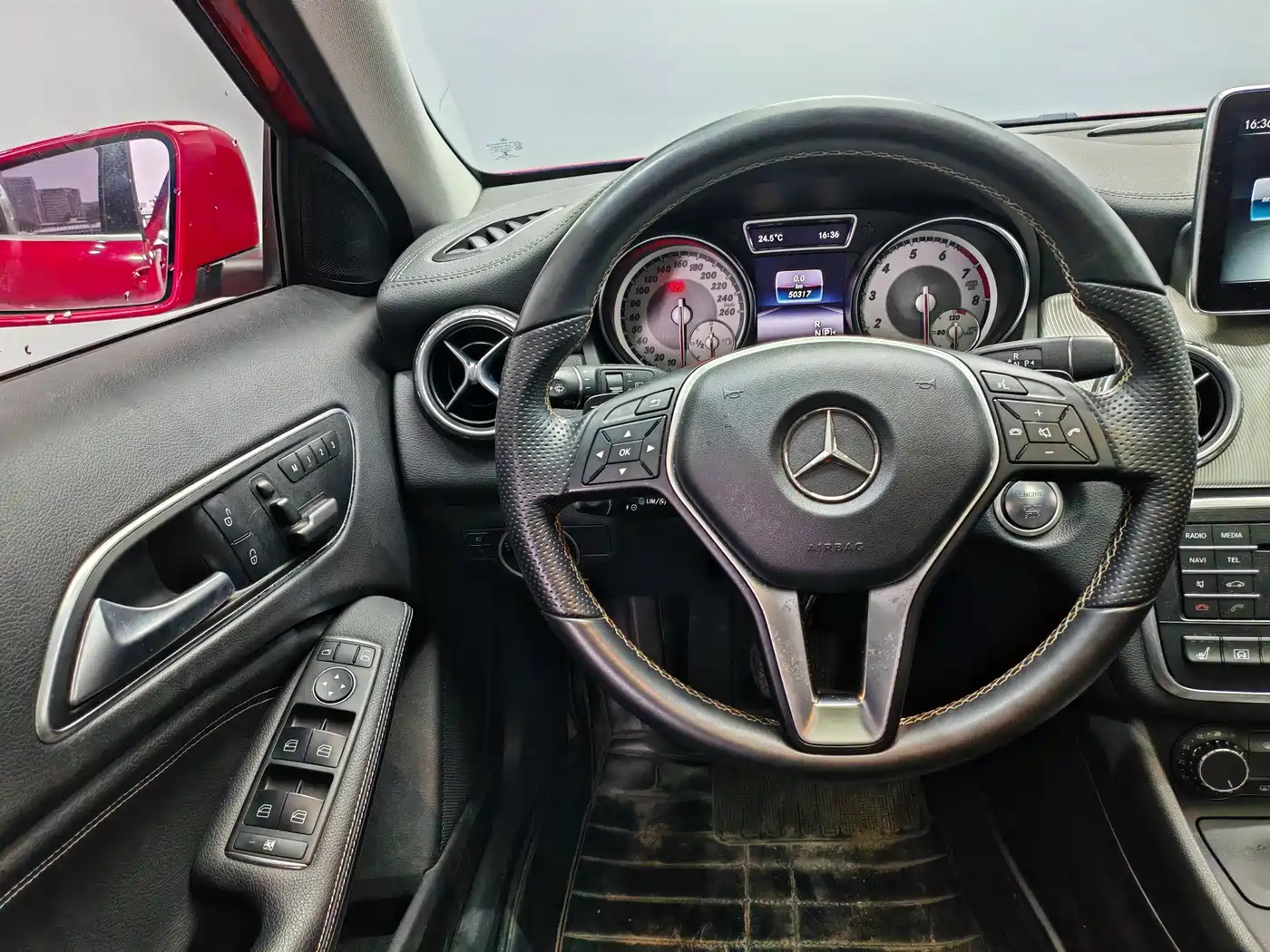 Фото 9 - Mercedes-Benz GLA