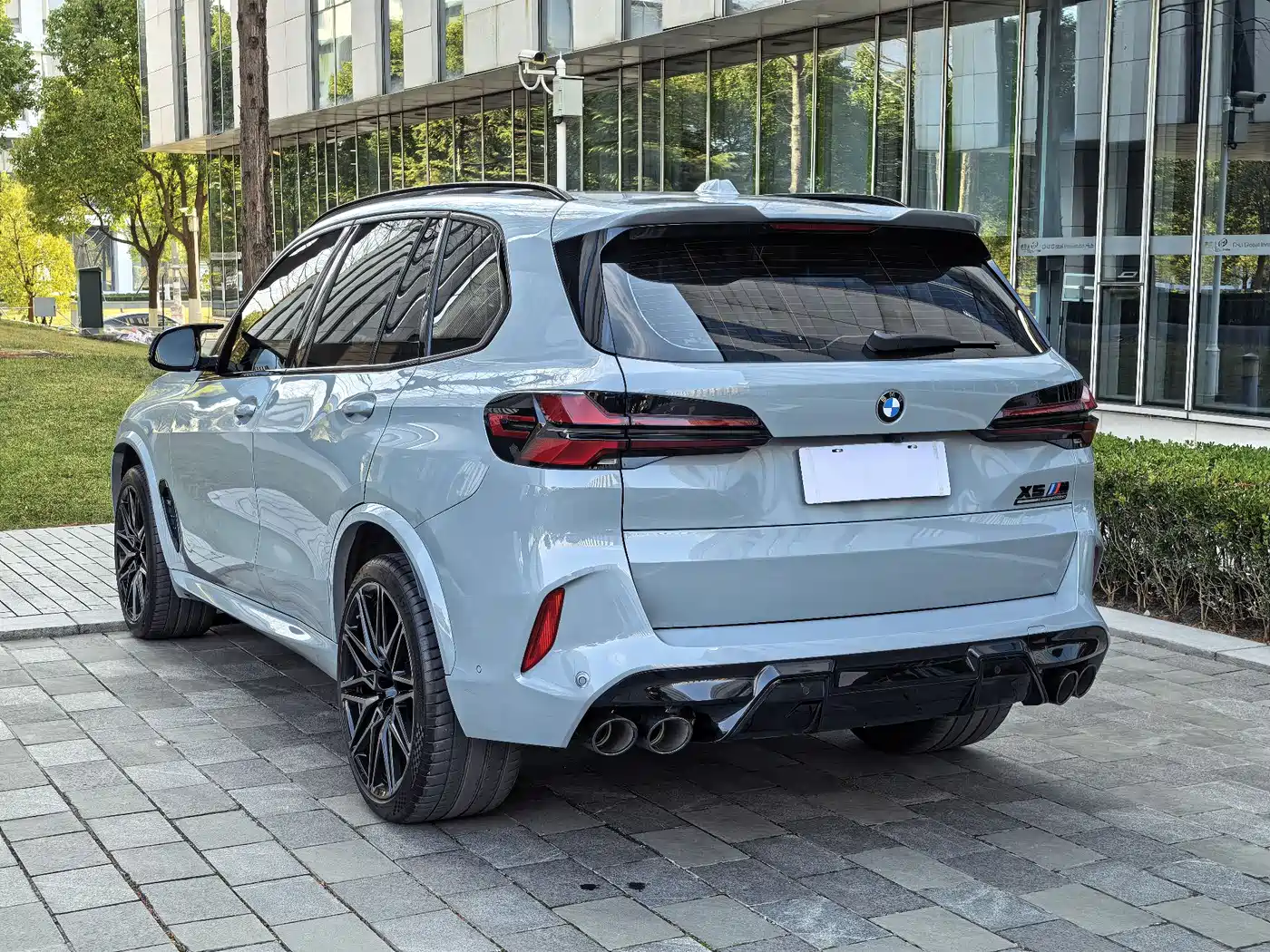 BMW X5 M 2023 Model X5 M Thunder Edition фото 44