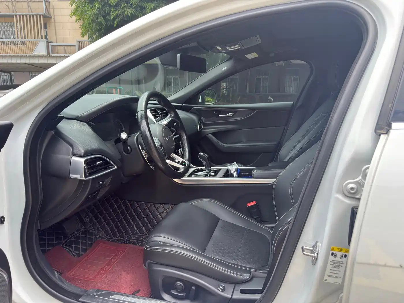 Jaguar XEL 2020 2.0T 200PS R-DYNAMIC Youth Sport Edition фото 7