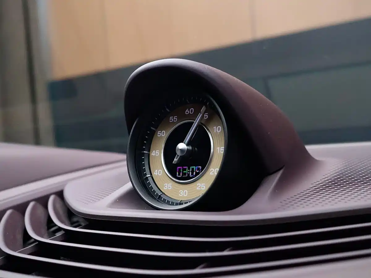 Porsche Taycan 2019 Taycan Turbo фото 15