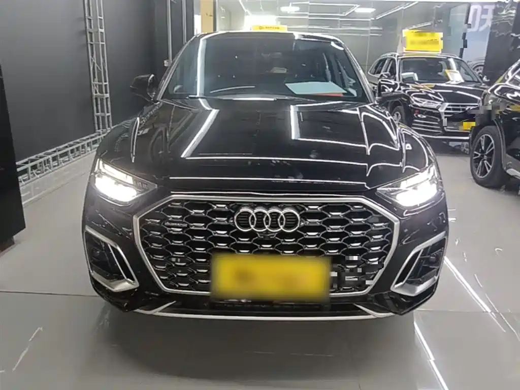 AUDI Q5L SPORTBACK