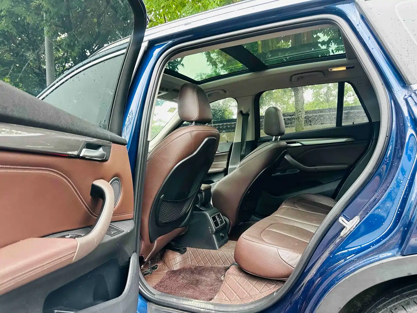 BMW X1 2018 xDrive20Li Premium Model фото 6