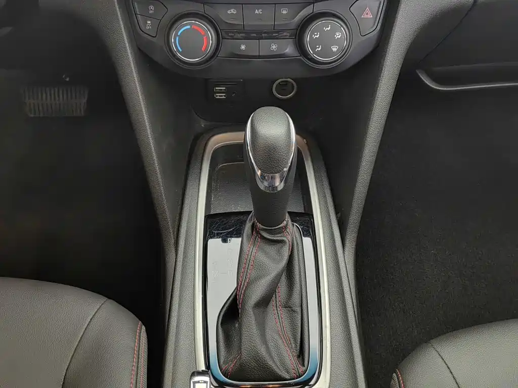 Chevrolet Monza 2020 2019 RS 330T Auto Smooth Edition China VI