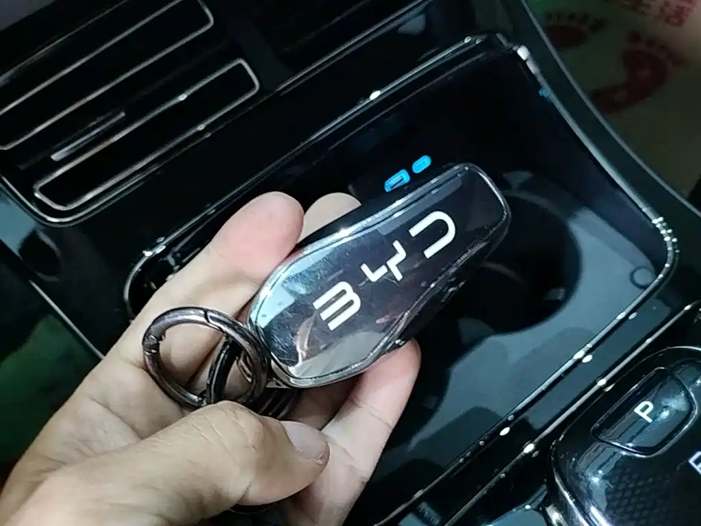BYD Han 2025 DM-i Smart Drive Edition 125KM Elite фото 9