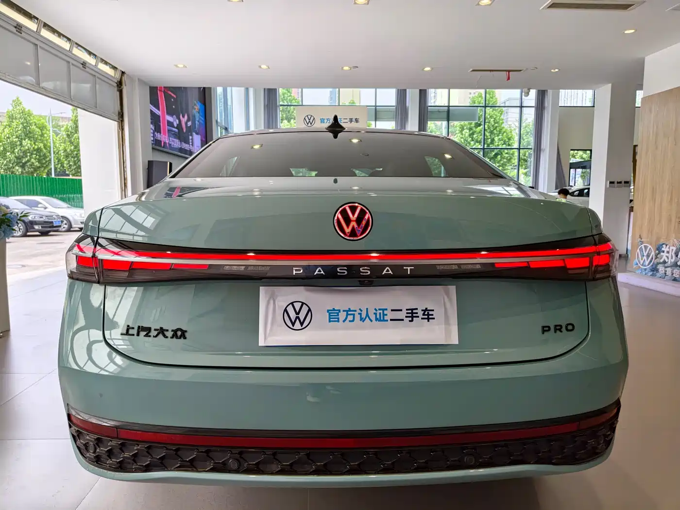 Volkswagen Passat 2025 Model Pro 380TSI Starlight Dragon Premium Edition фото 18