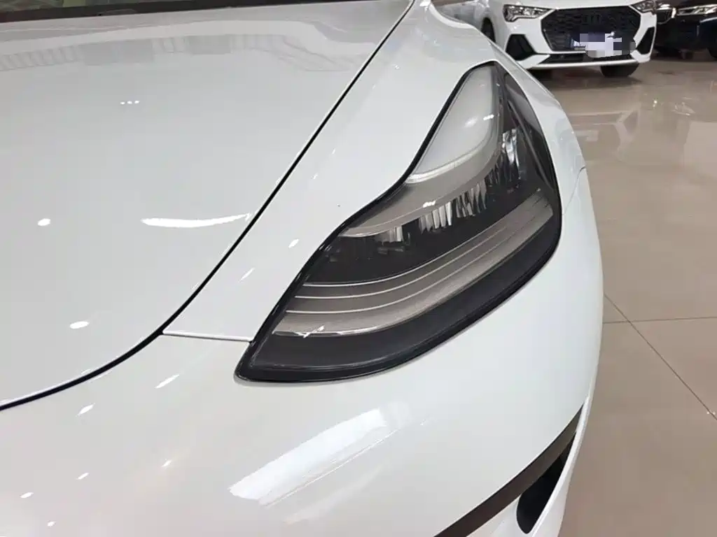 Tesla Model 3 2020 2020 Facelift Standard Range RWD Upgrade