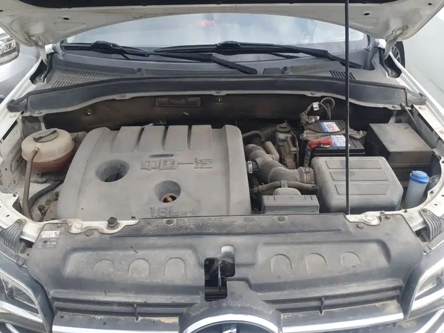 FAW Senya R7 2017 2017 Model 1.6L Manual Luxury
