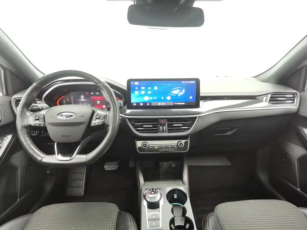 Фото 5 - Ford Focus