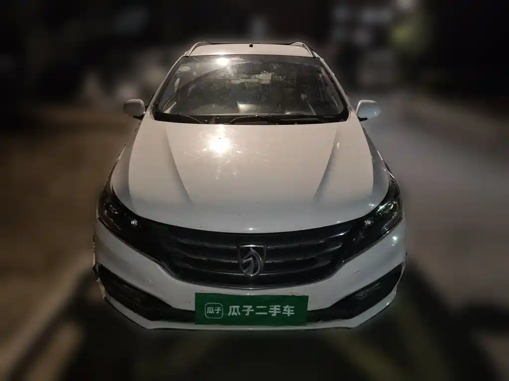 Baojun 310W 2017 2017 1.5L Manual Comfort China V