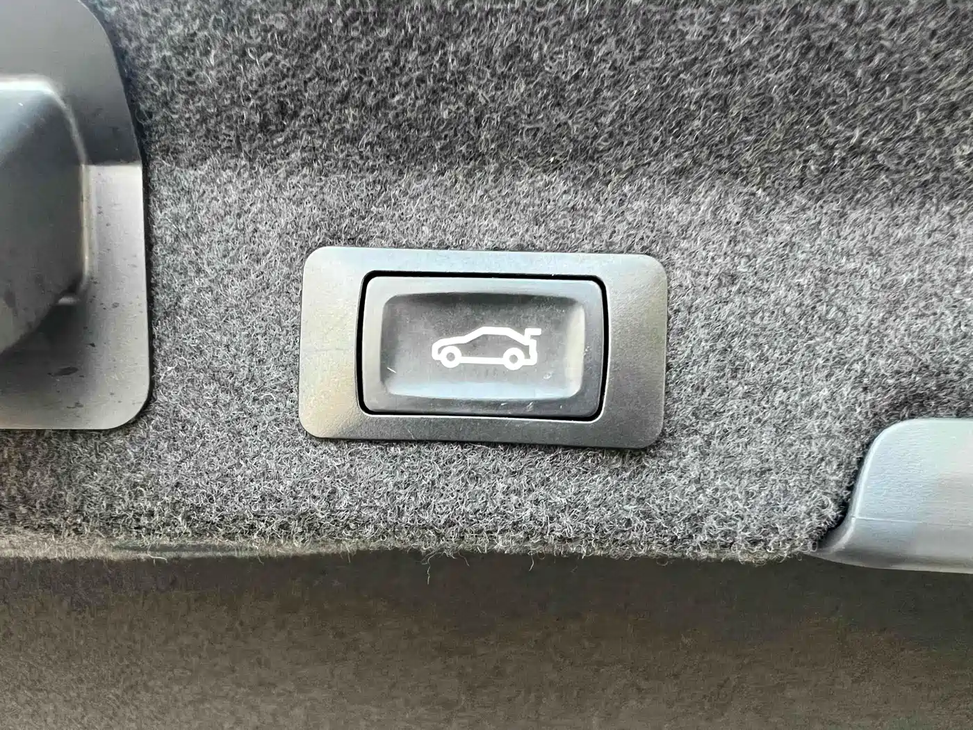 Photo 4 - Audi A6L