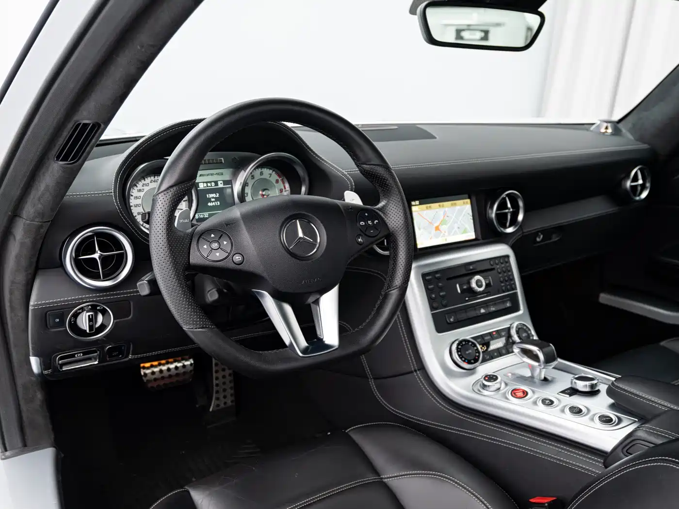 Mercedes-Benz SLS AMG 2013 2011 SLS AMG