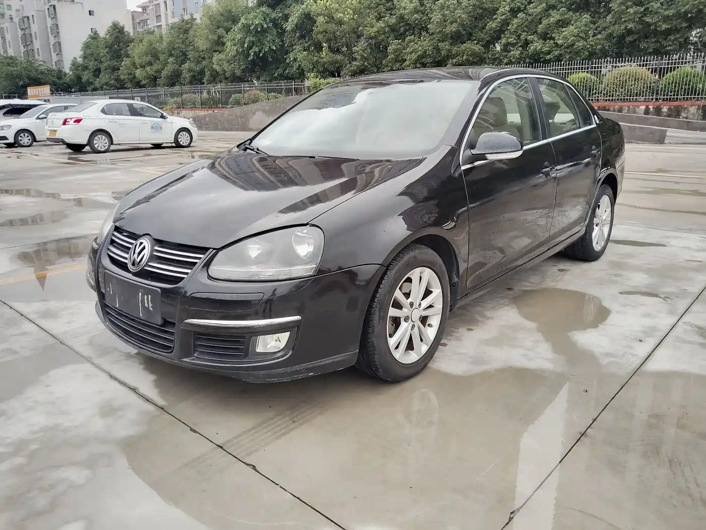 Volkswagen Sagitar 2011 2011 1.6L Auto Comfort