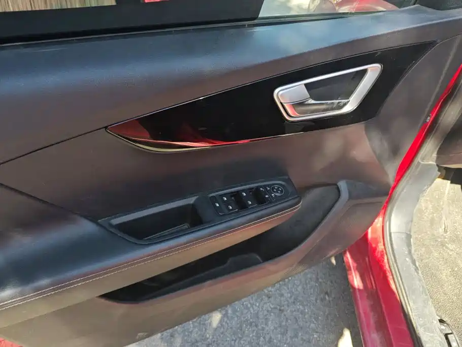 BYD Qin 2019 2019 1.5L Manual Luxury Edition