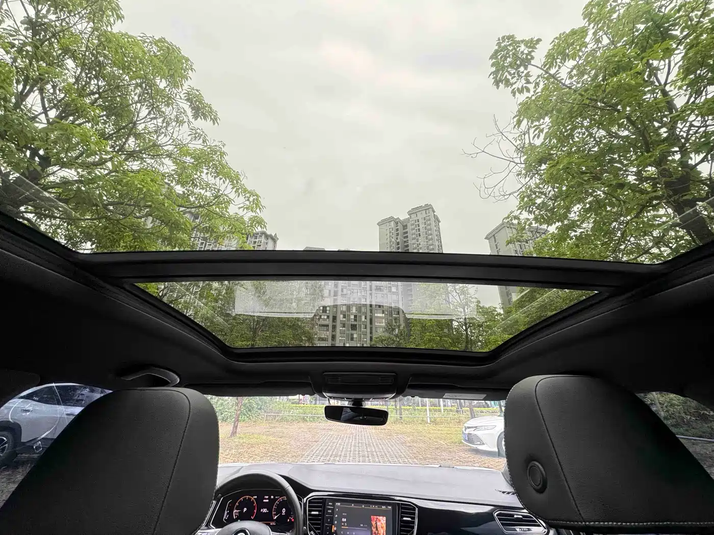 Volkswagen T-ROC 2021 280TSI DSG 4WD Luxury Connected фото 18
