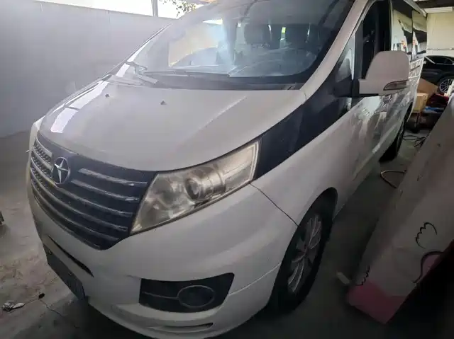  JAC Motors Refine M5 2013 2.0T Petrol Manual Business Edition
