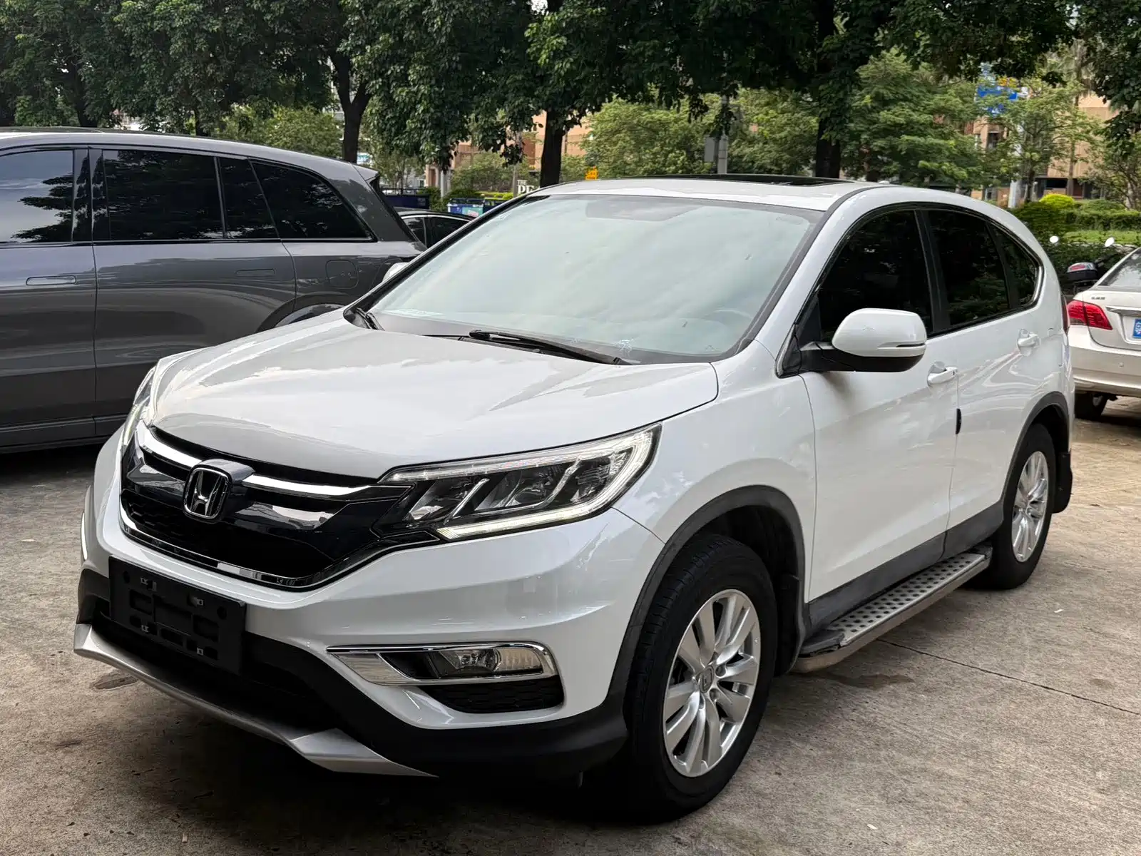 Фото 1 - Honda CR-V