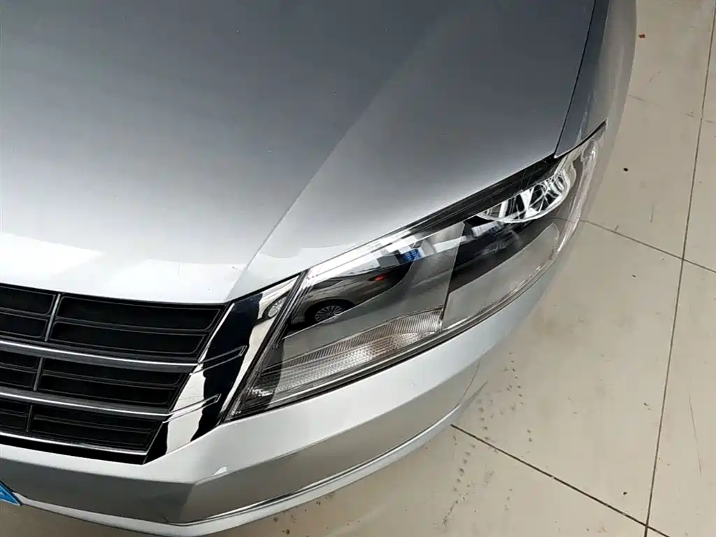 Volkswagen Lavida 2013 Facelift Classic 1.6L Automatic Comfort фото 24