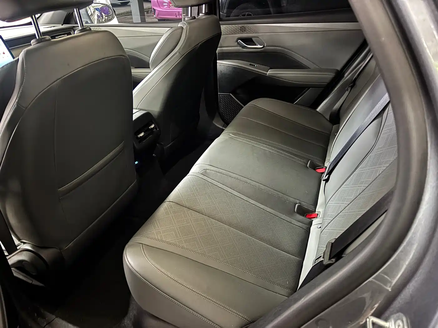 BYD Qin PLUS 2025 DM-i Smart Drive 55KM Leader фото 7