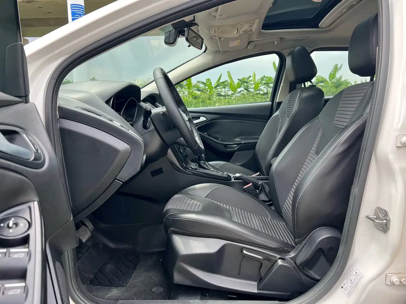 Ford Focus 2017 2017 Sedan EcoBoost 125 Automatic Super Fashion Smart Edition