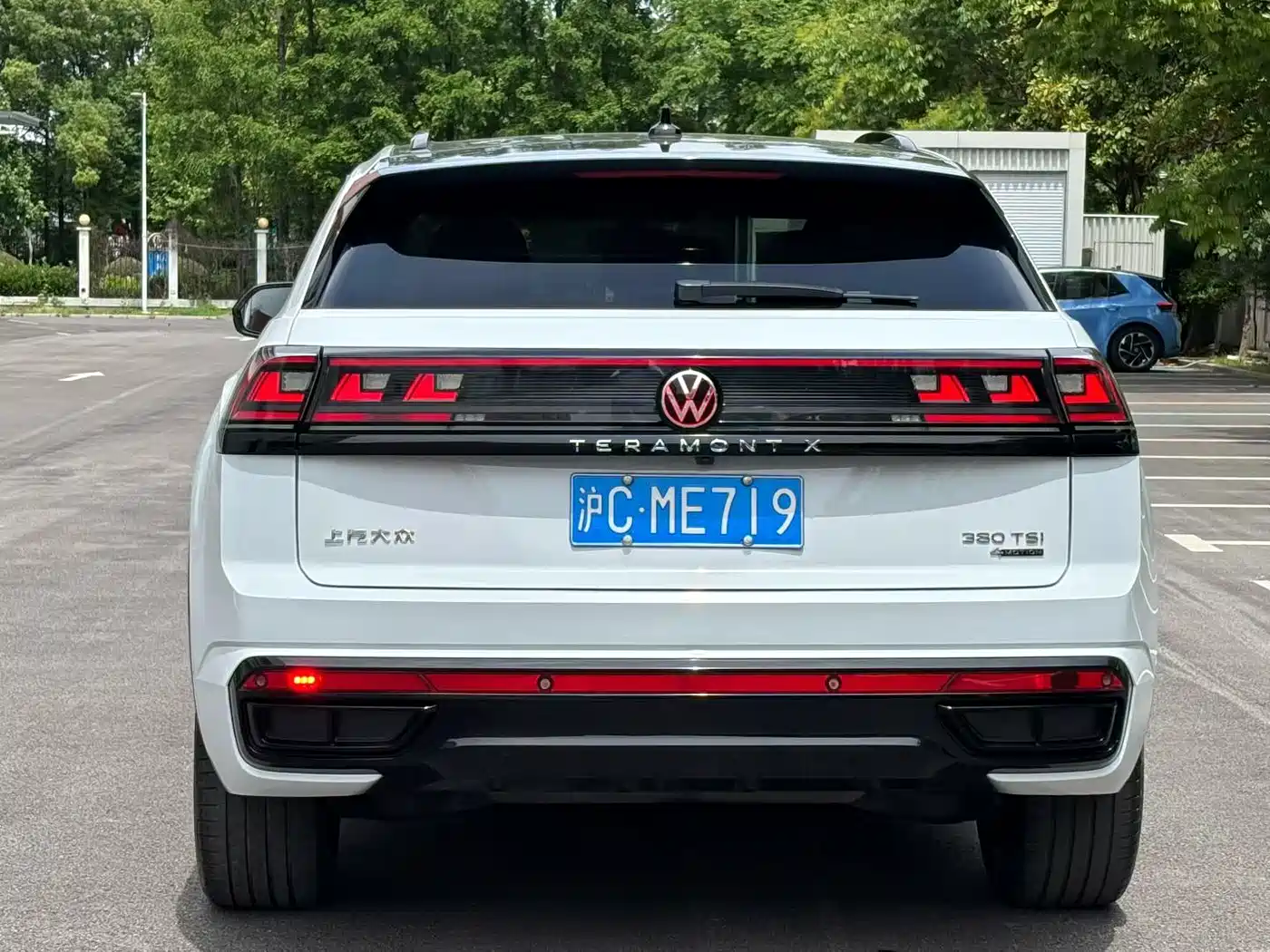 Volkswagen Teramont 2023 Teramont X 380TSI 4Motion Premium Luxury фото 9
