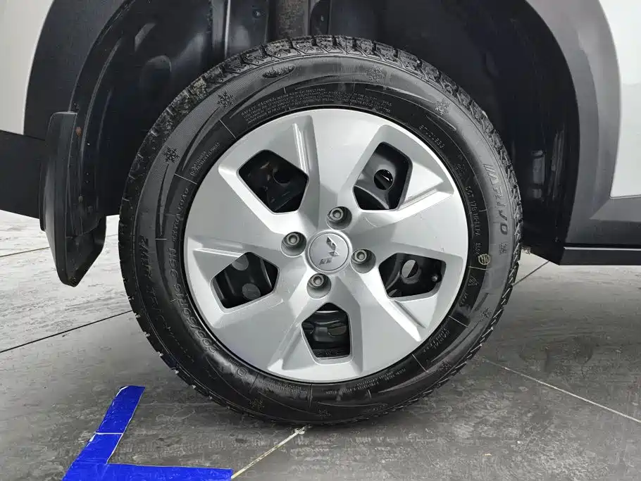 Wuling Motors Wuling Xingchi 2024 2022 1.5L Manual Freedom Edition