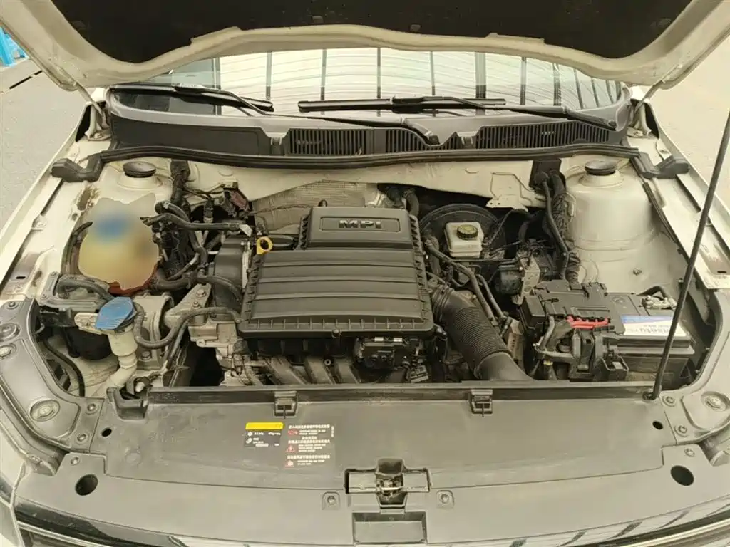 Volkswagen Lavida 2017 1.6L Automatic Comfort Edition фото 20
