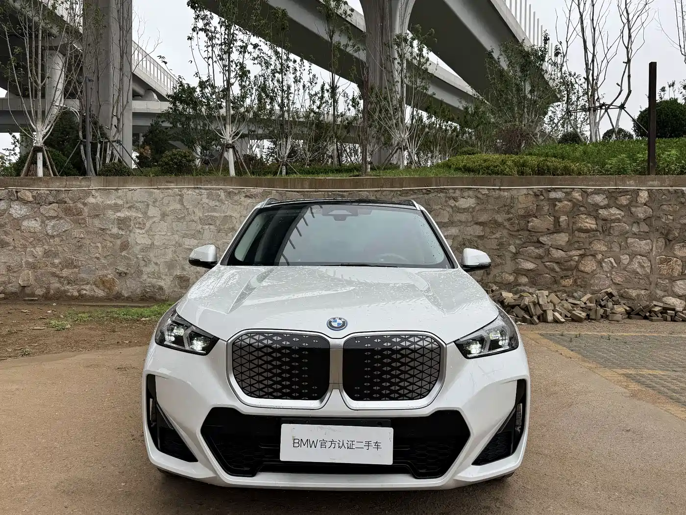 BMW iX1 2023 xDrive30L M Sport Package фото 12