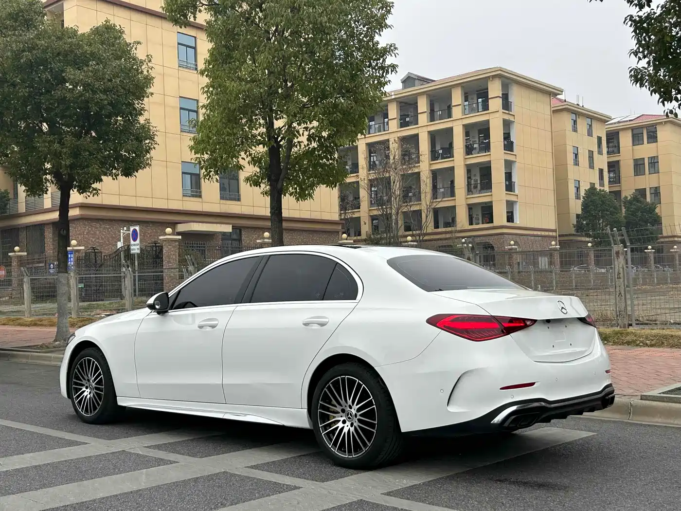 Mercedes-Benz C-Class 2023 C 260 L Sport фото 10
