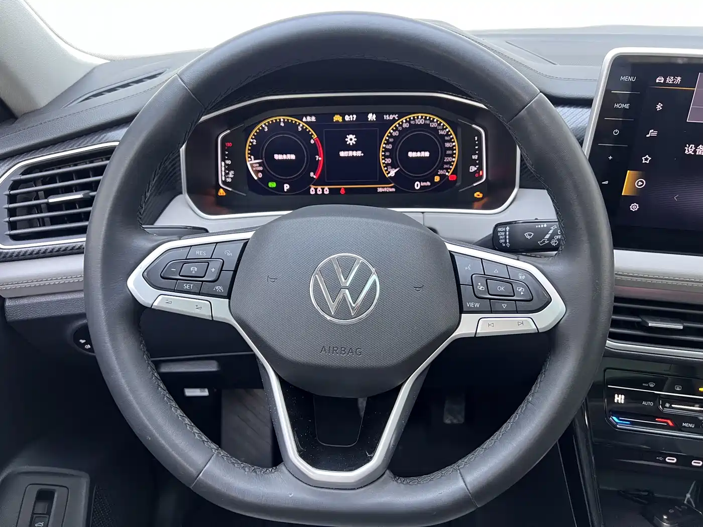 Volkswagen Tayron 2023 280TSI 2WD Luxury Plus Advanced Edition фото 9