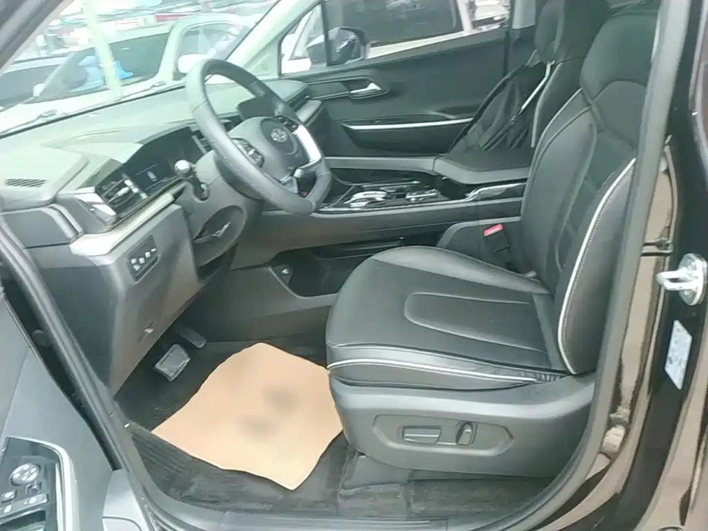 Hyundai Custo 2023 2022 270TGDi Smart Love Flagship TOP