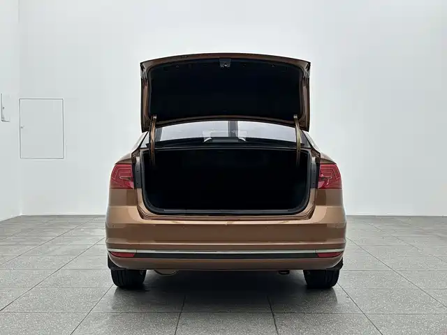 Volkswagen Bora 2018 1.5L Automatic Comfort фото 14
