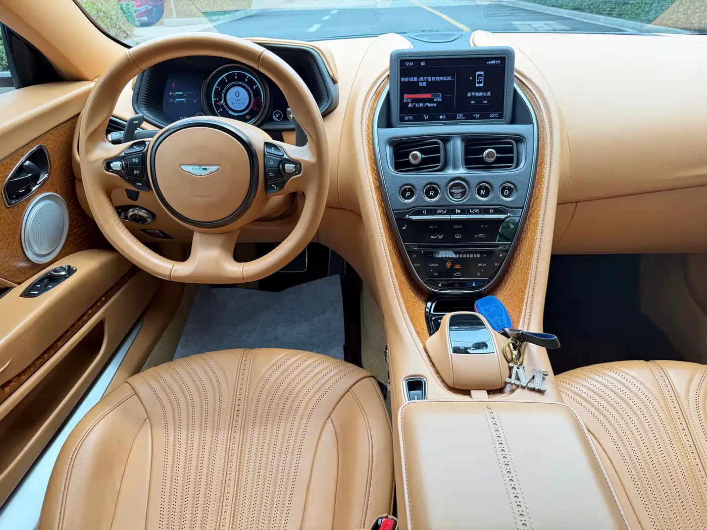 Aston Martin DB11 2017 2016 5.2T Launch Edition