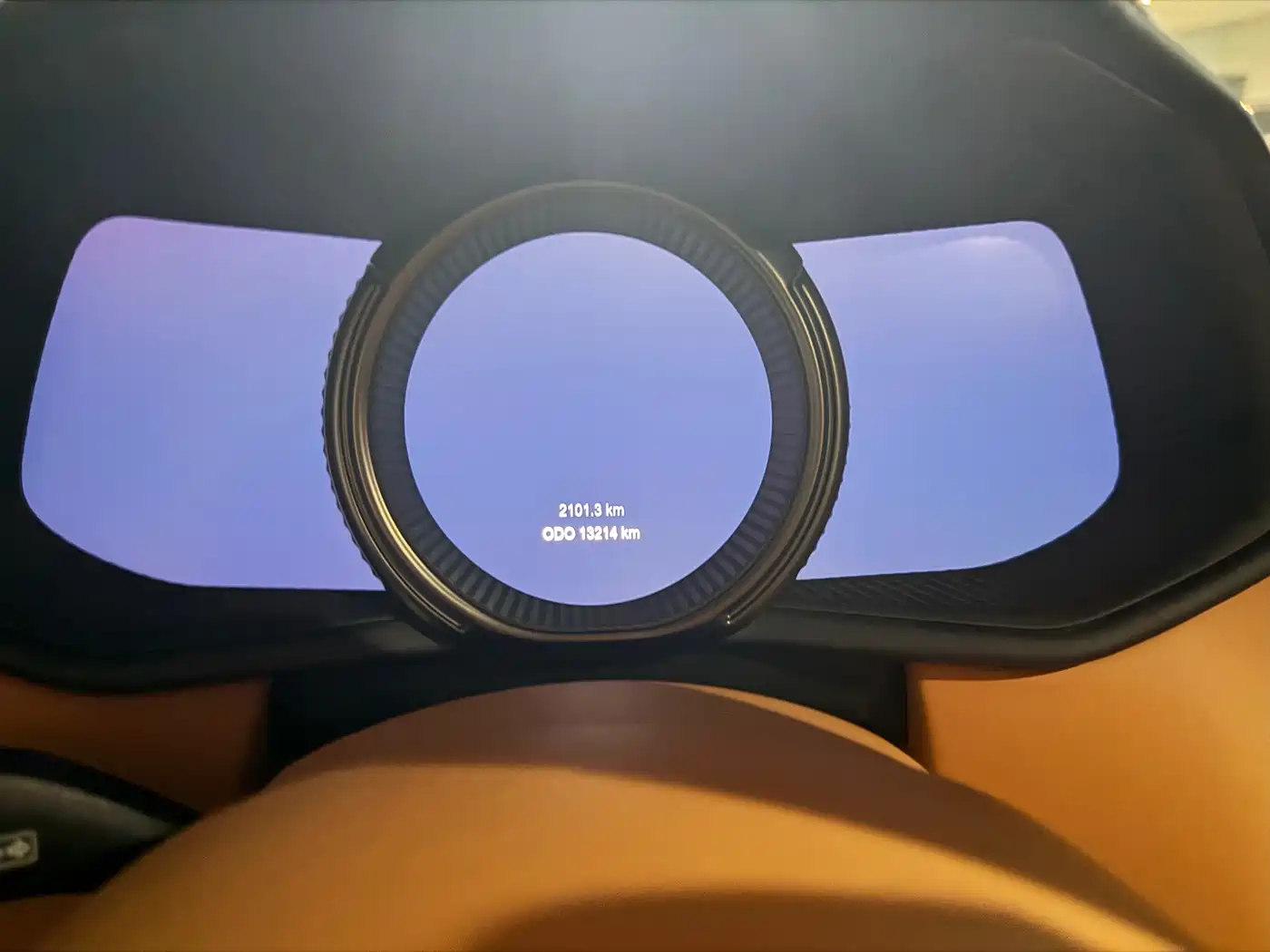 Aston Martin DB11 2017 2016 5.2T Launch Edition