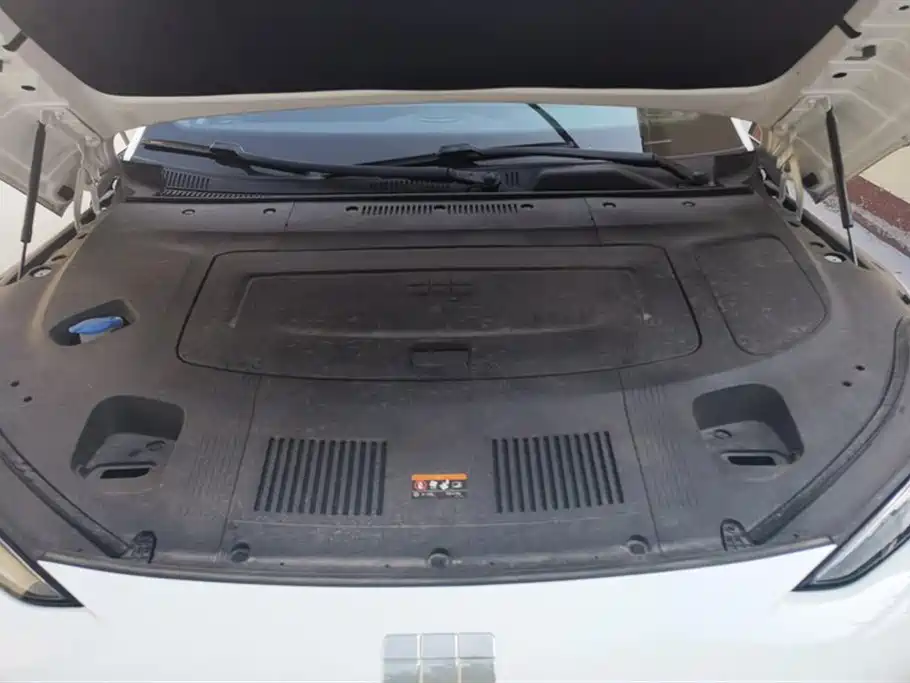 GEELY GALAXY GALAXY E8