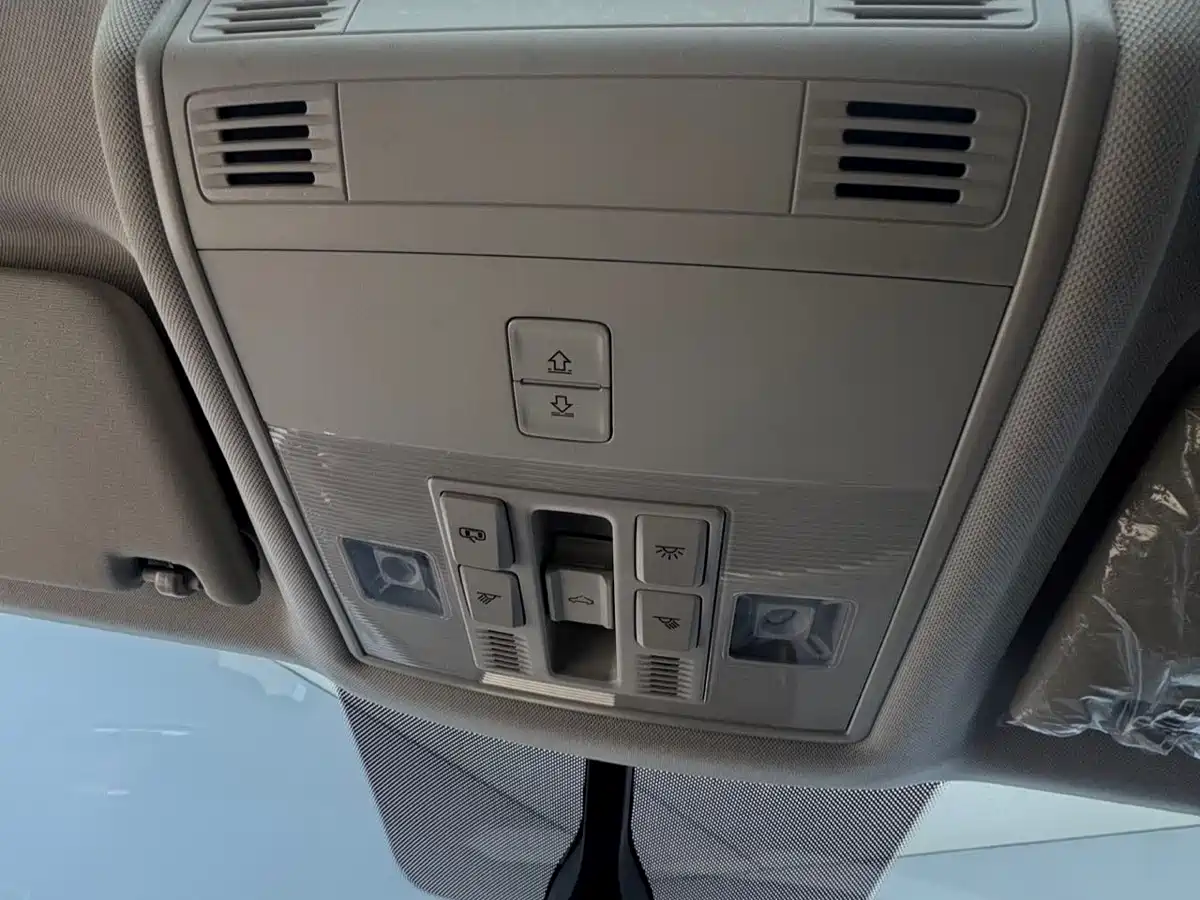 Volkswagen Tharu, миниатюра 19