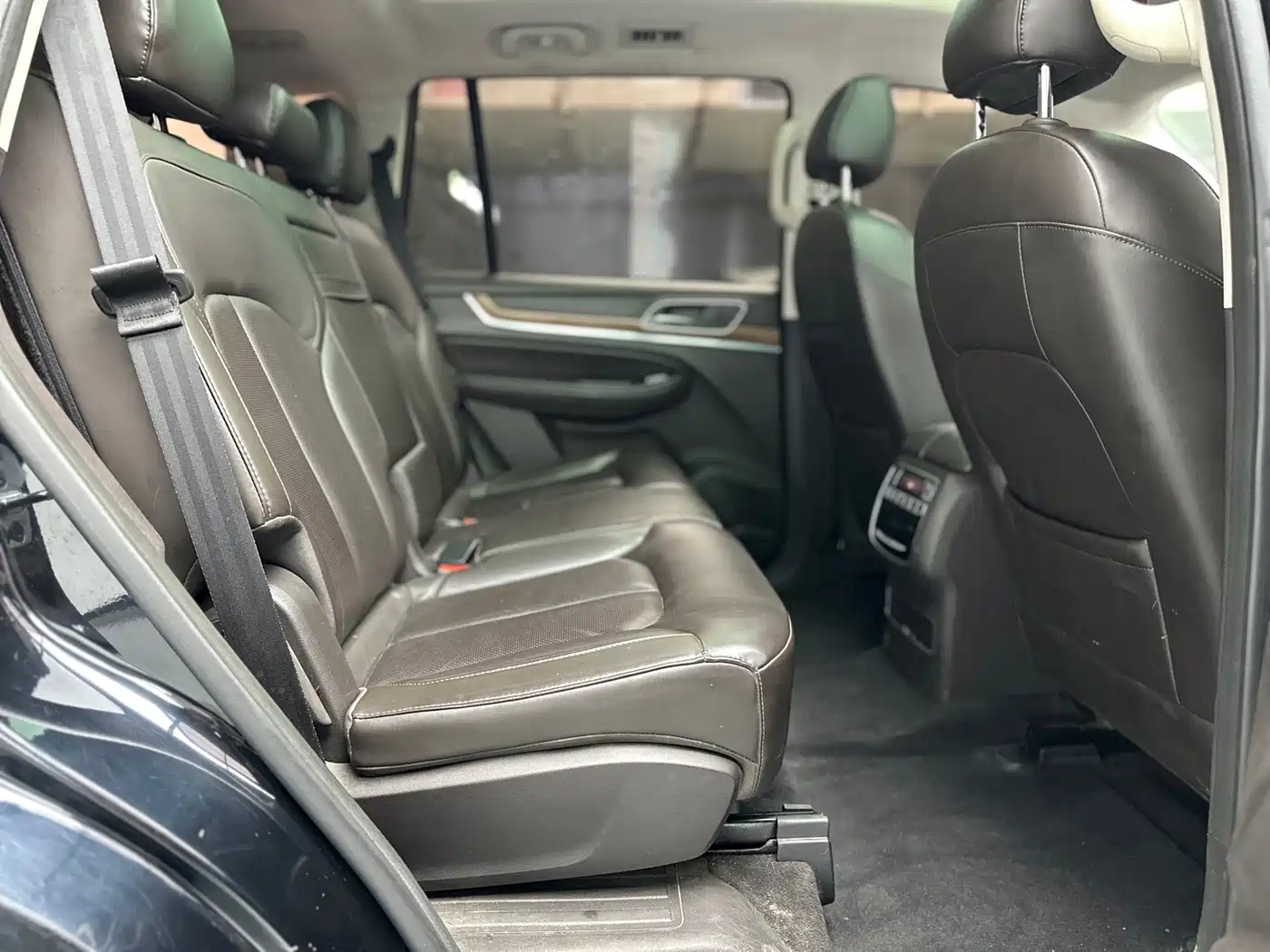 Roewe RX8 2018 2018 30T Internet-connected 2WD Ultimate Edition