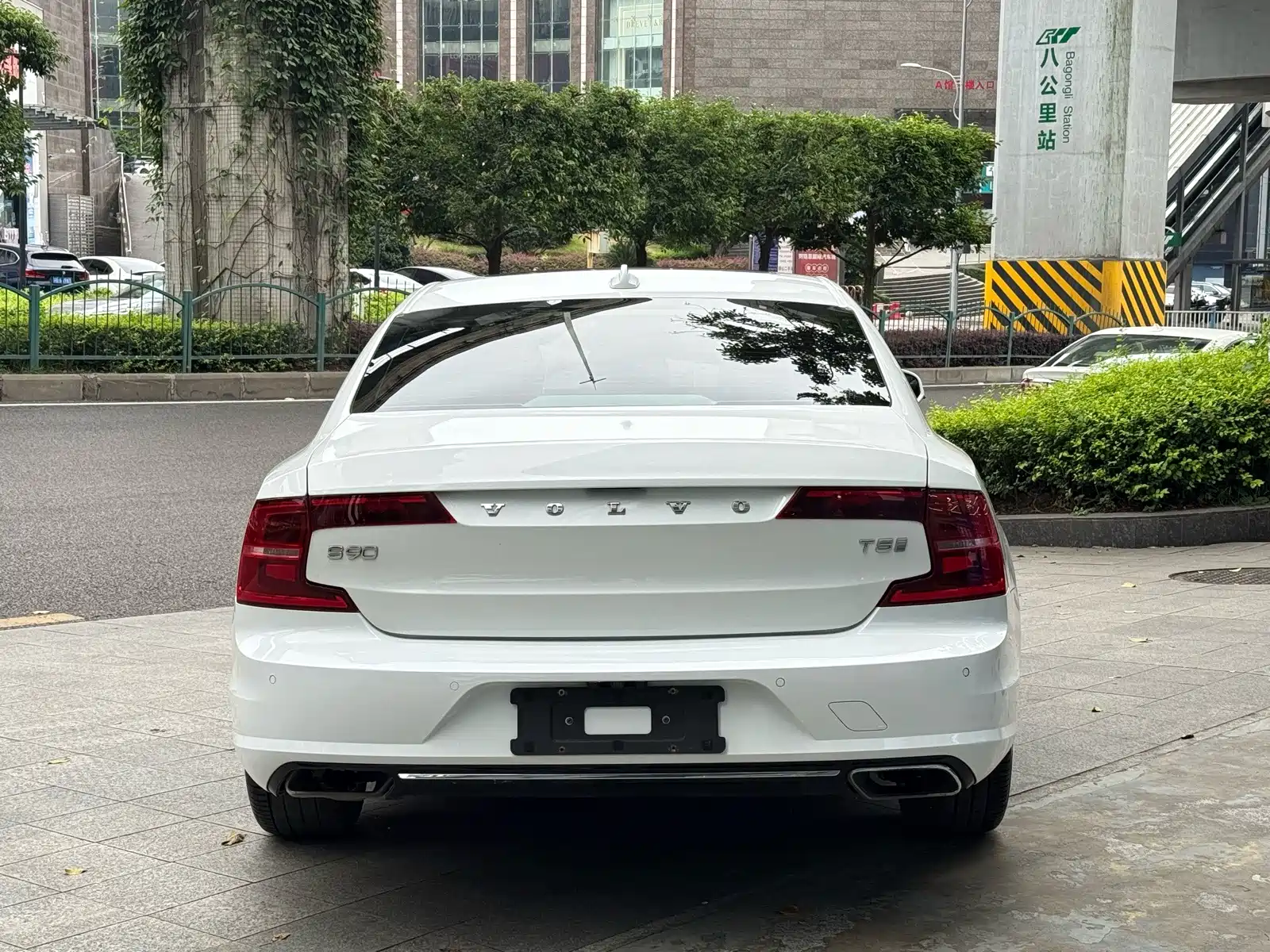 Фото 5 - Volvo S90