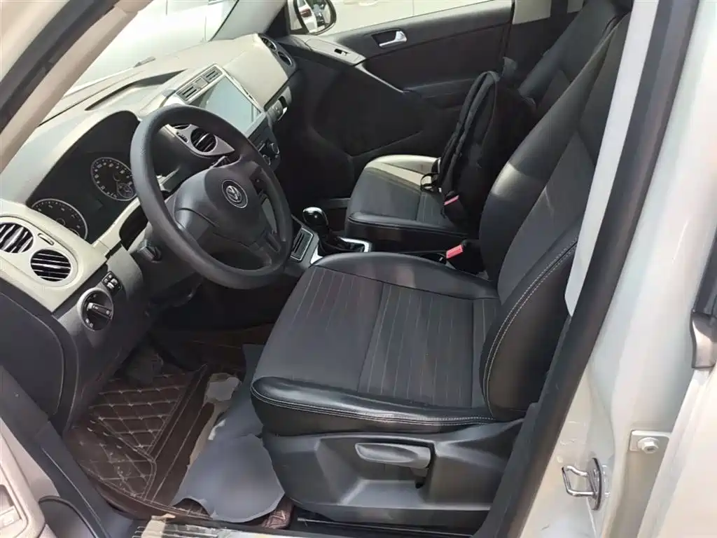 Volkswagen Tiguan 2016 Model 300TSI Automatic 2WD Trend Edition фото 15