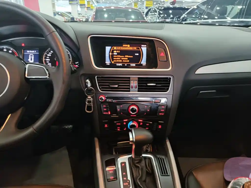 Audi Q5 2018 2017 Plus 40 TFSI Progressive