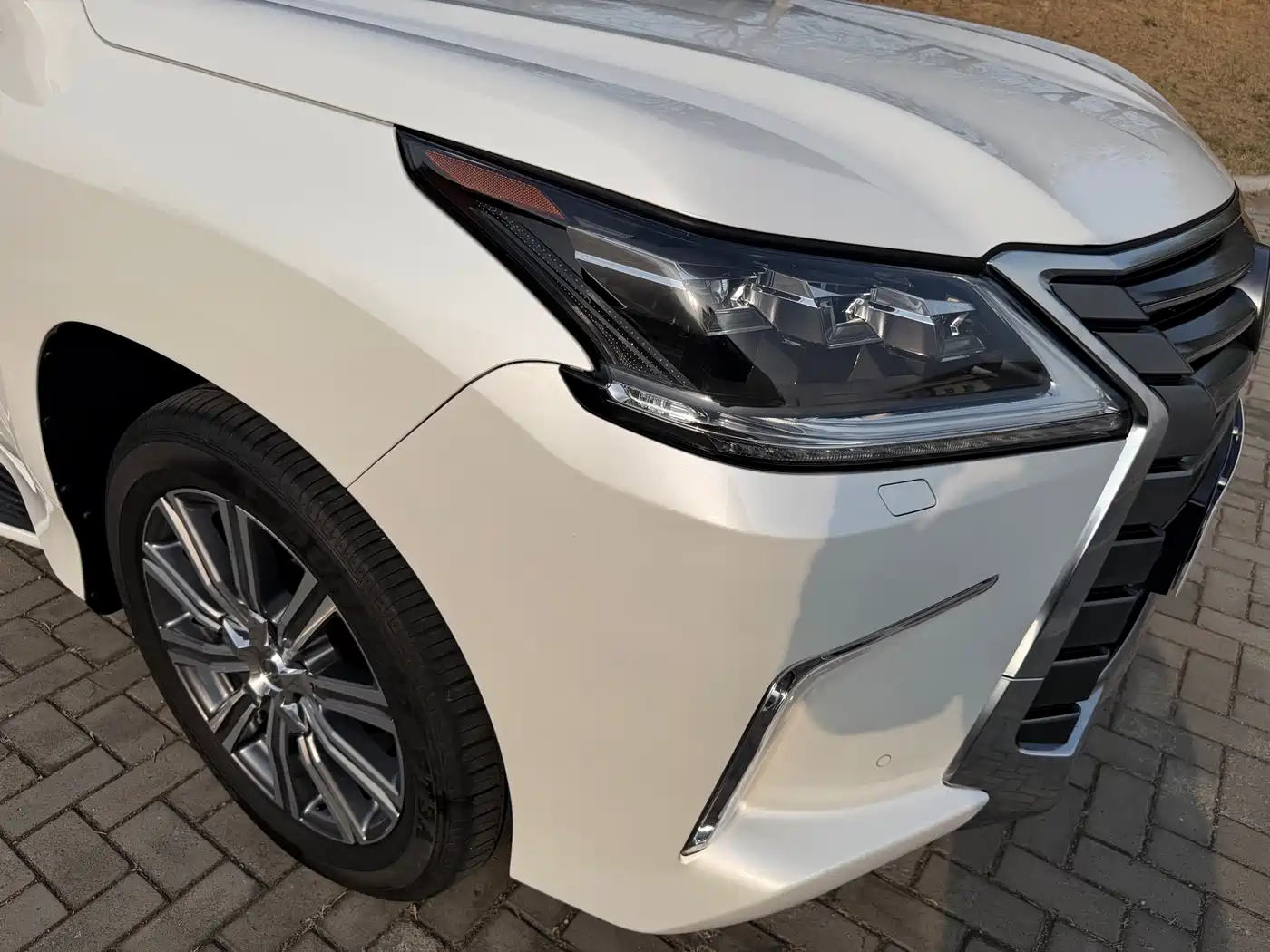 Lexus LX 2017 570 Prestige Luxury фото 9