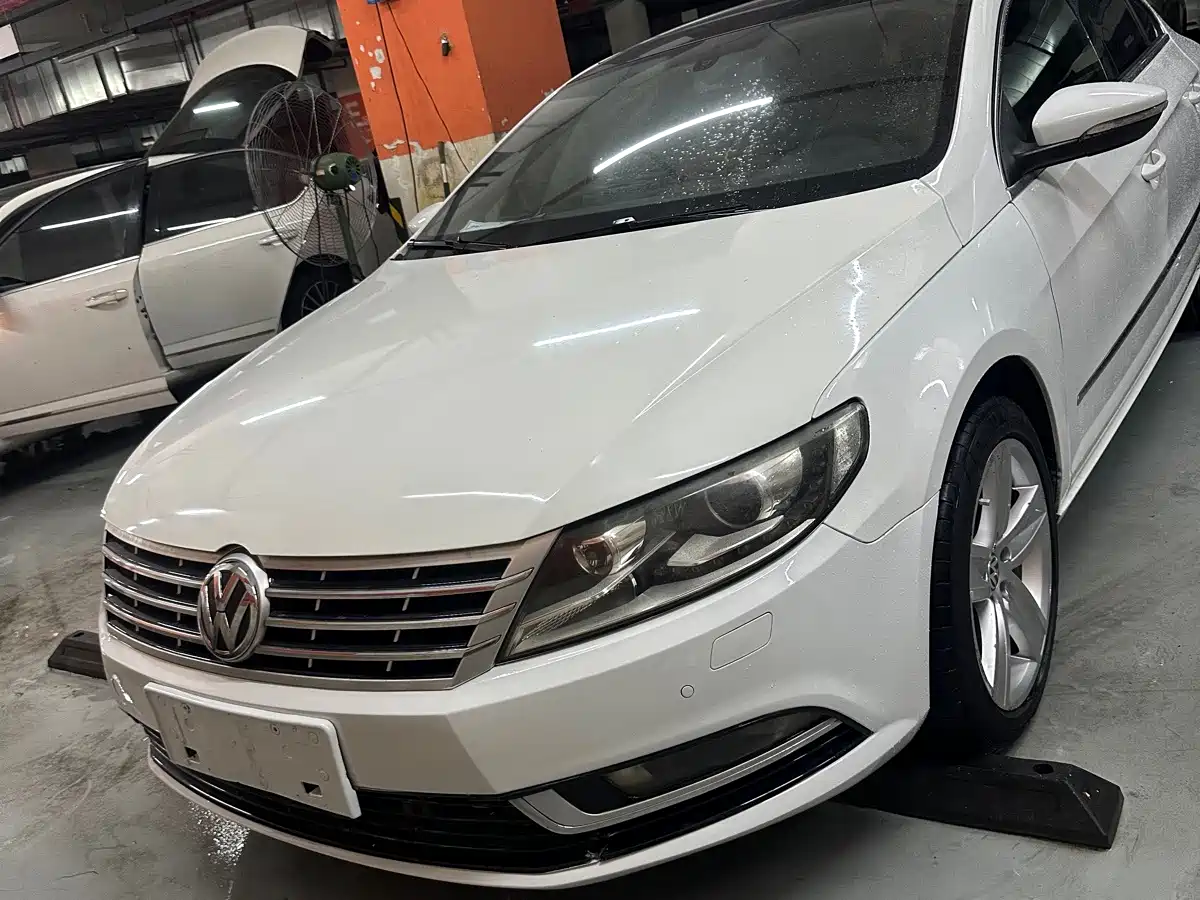 Фото 1 - Volkswagen CC