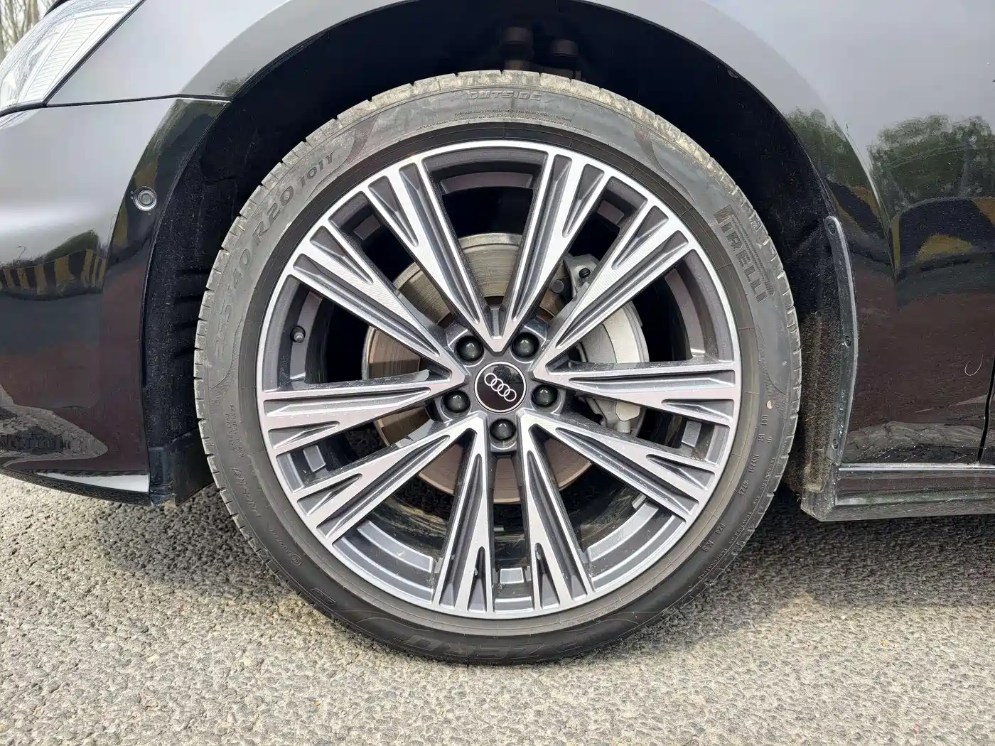 Audi A6L 2025 45 TFSI quattro Premium Sport + Exclusive Package фото 24