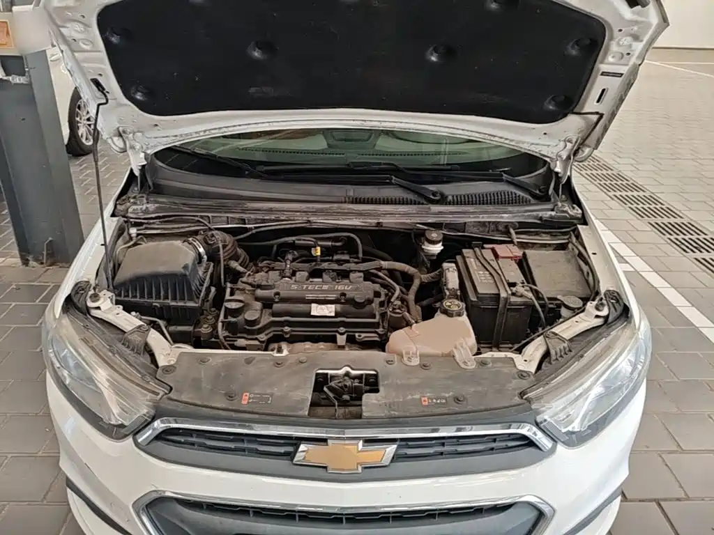 Chevrolet Aveo 2015 2014 Sedan 1.4SL MT Luxury Edition