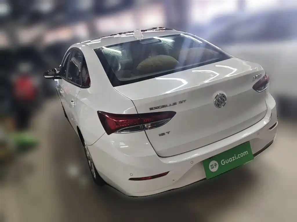 Buick Excelle 2019 15T DCT Progressive Type China VI фото 8