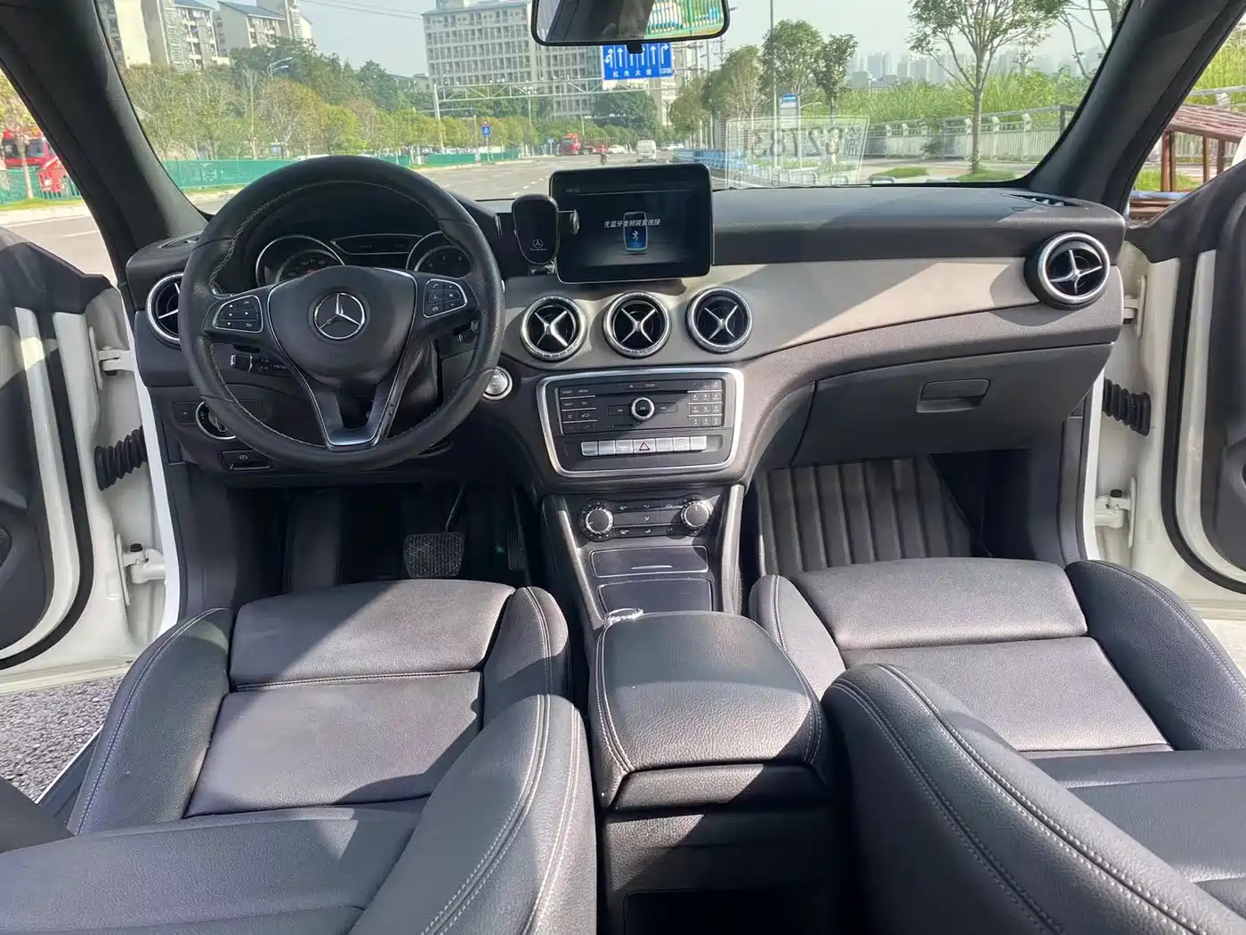 Mercedes-Benz CLA (Import) 2017 Facelift CLA 200 Style фото 6