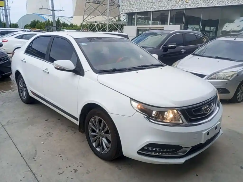 Фото 22 - Geely Vision