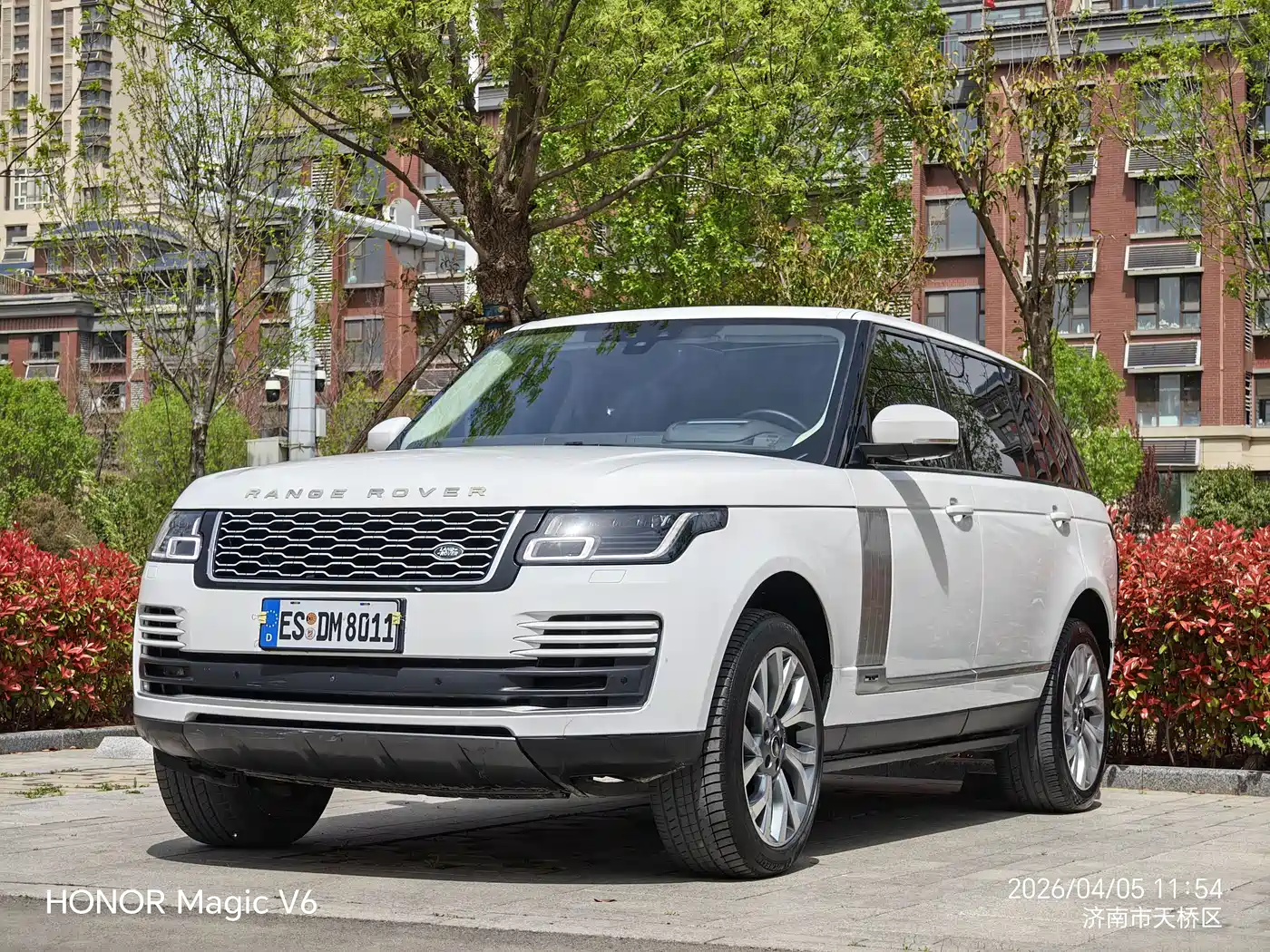 Land Rover Range Rover 2021 3.0 L6 Heritage Extended Classic Edition фото 3