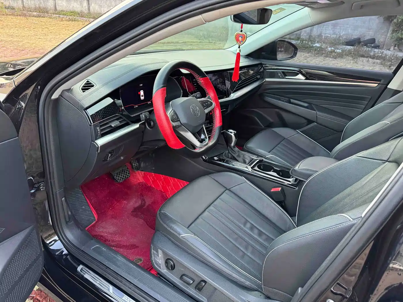 Volkswagen Passat 2022 330TSI Starlight Elite Edition фото 4