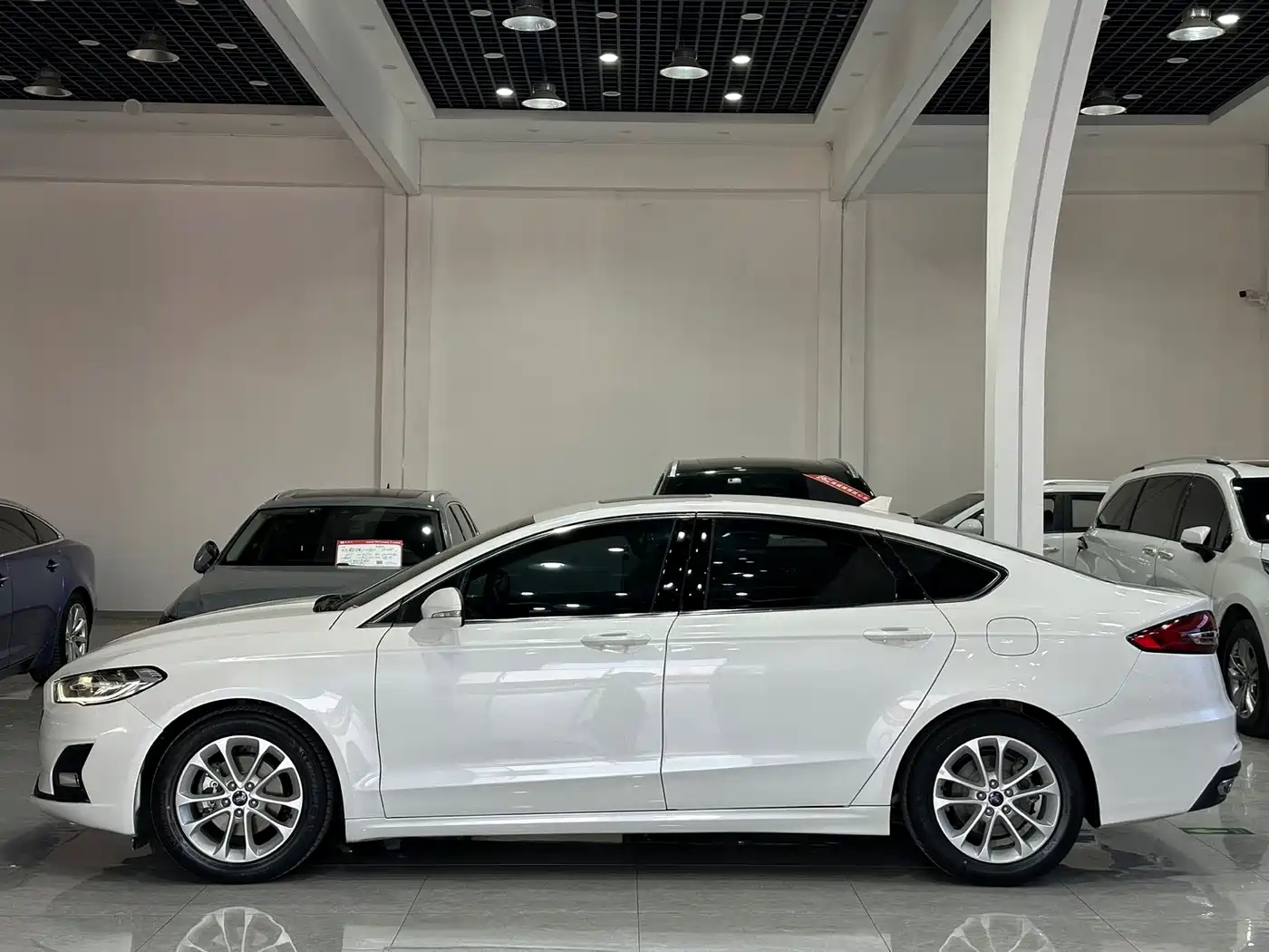FORD MONDEO
